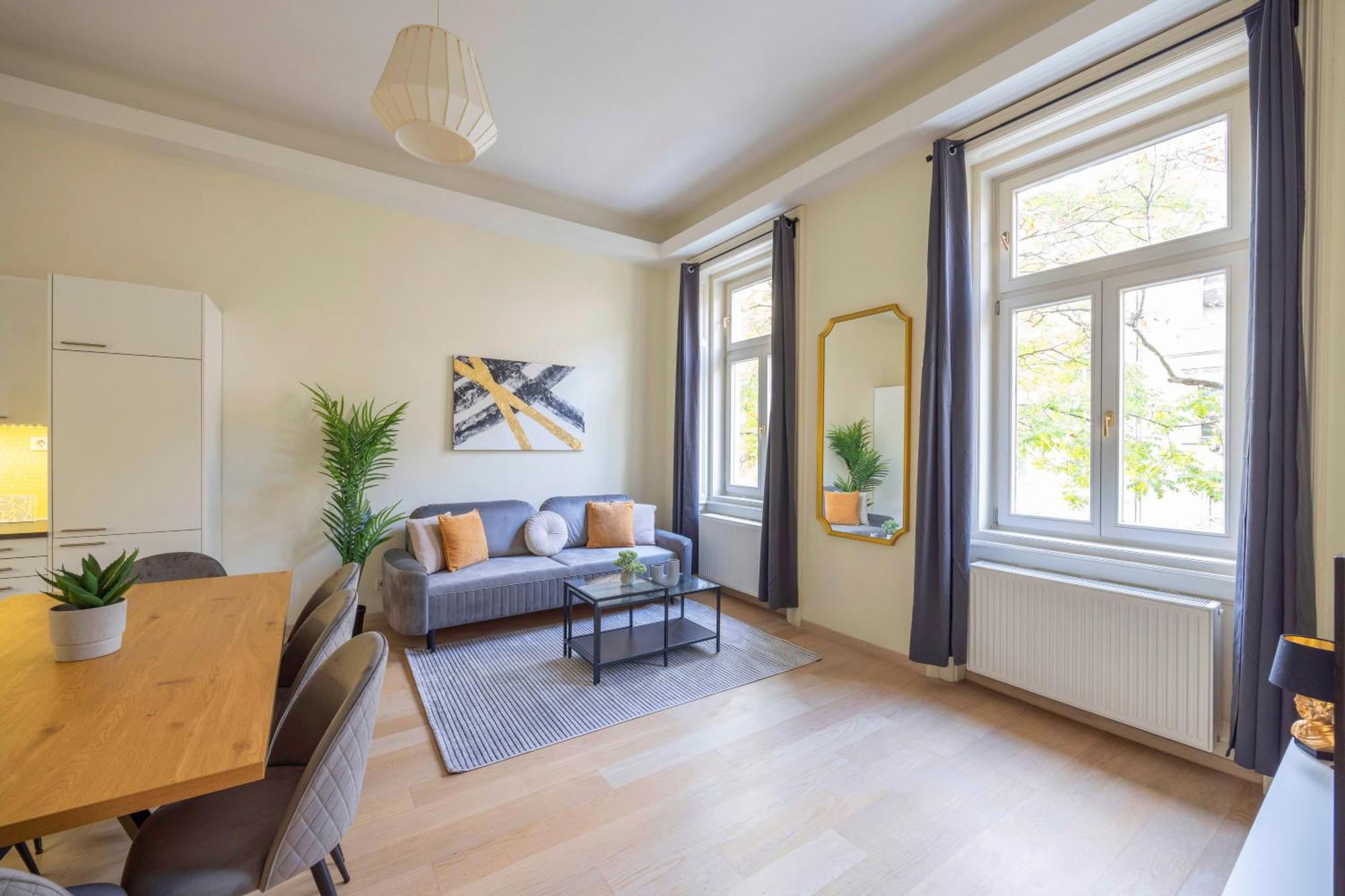 Exclusive & Spacious Central Residence W/ 4Bedrm 2Bathrm Budapest Extérieur photo