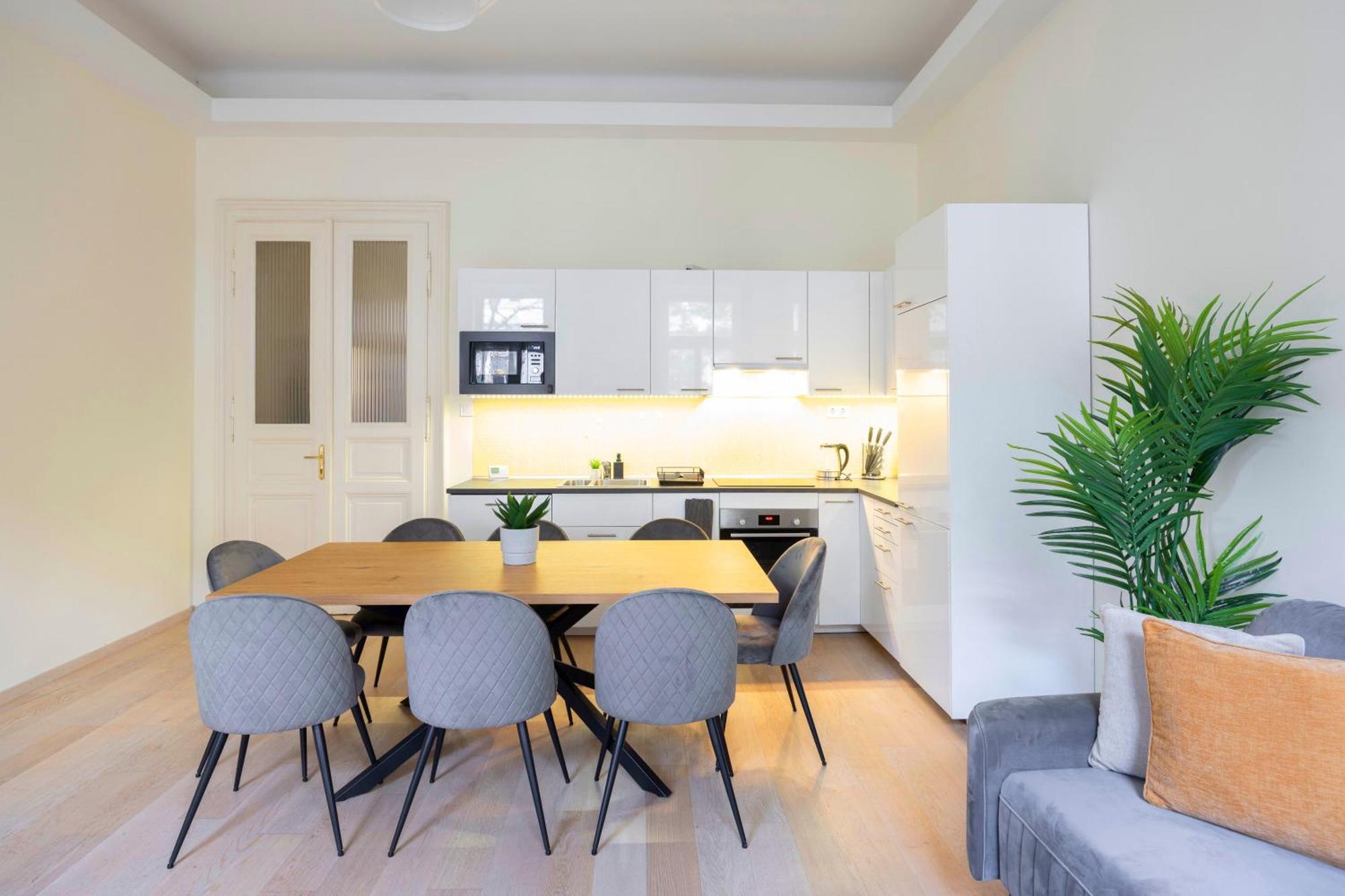 Exclusive & Spacious Central Residence W/ 4Bedrm 2Bathrm Budapest Extérieur photo